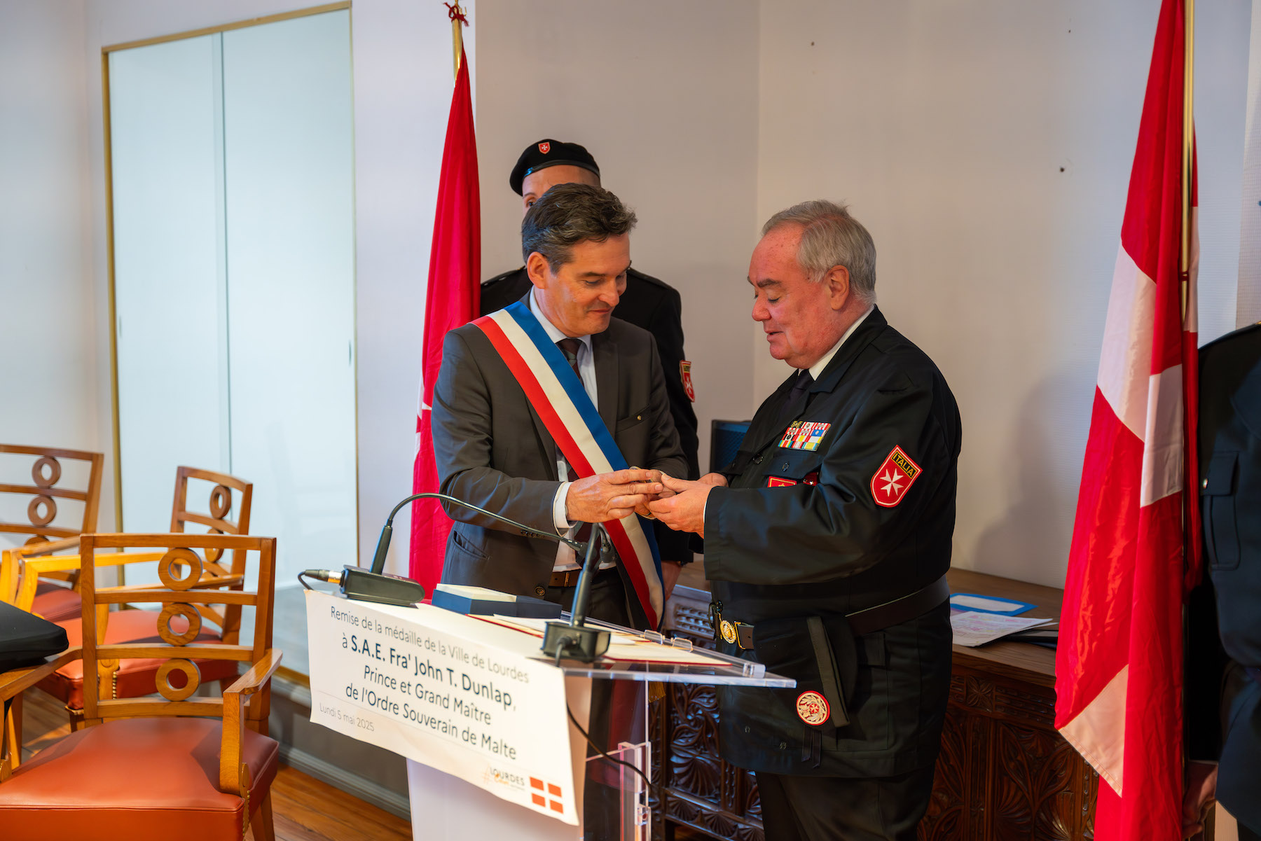 Grand Master awarded City of Lourdes Medal